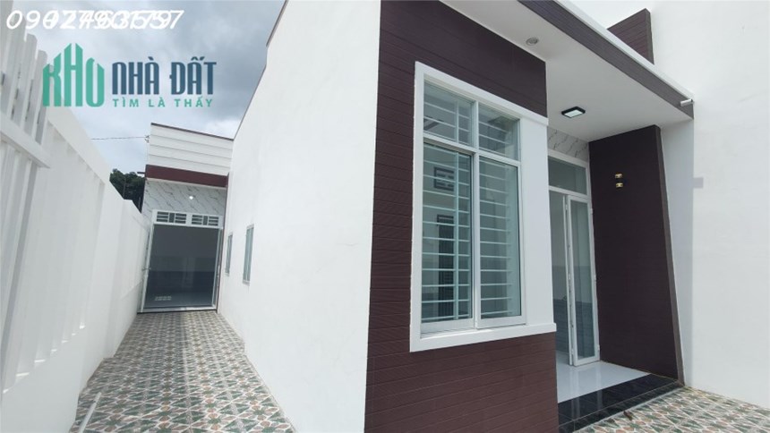 NHÀ ĐẸP GẦN khu trường học - HAI MẶT TIỀN