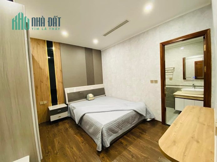 Tài chính 18 tỷ có nhà 78mx8 tầng-Giải Phóng-Thanh Xuân-5PN-tặng full nội thất.