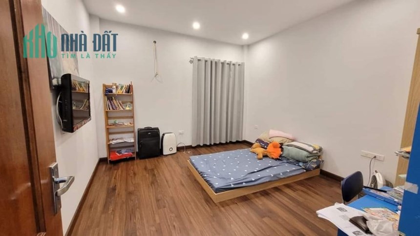 BÁN NHÀ 41M2 MẶT TIỀN 5 M MỚI PHỐ LÊ TRỌNG TẤN  Ô TÔ KINH DOANH