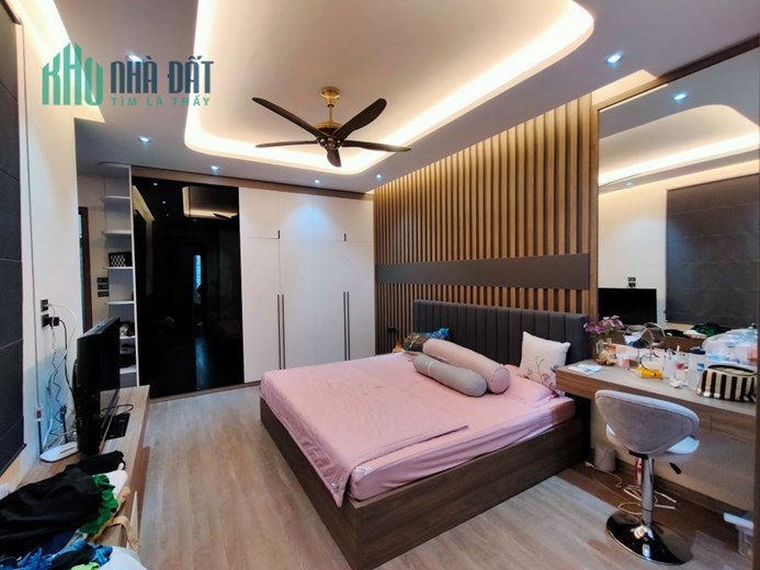 TRẦN QUỐC HOÀN- PL- OTO ĐỖ- 2 THOÁNG- 10m RA PHỐ- 45m2*3T- MT 4.5m- GIÁ 8.5 TỶ