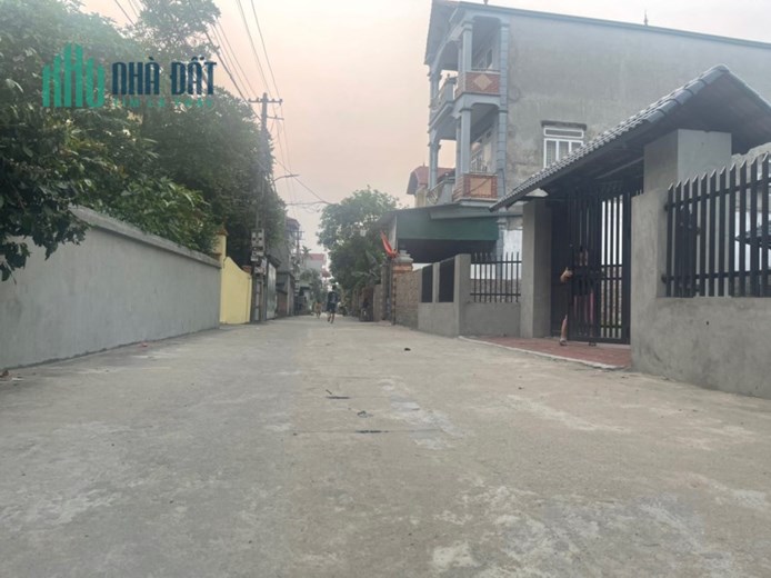 Chính chủ bán gấp nhà Bắc Hồng 52m2 đường ô tô tránh giá hơn 2 tỉ