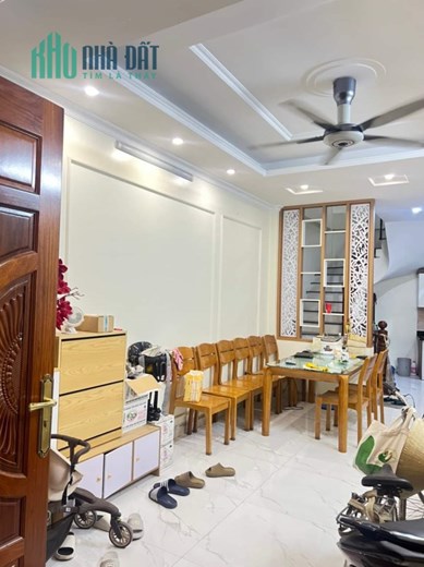 7 TỶ (CÓ TL) SỞ HỮU NHÀ KHU NGOẠI GIAO ĐOÀN - GẦN PHỐ - NGÕ THÔNG - ÔTÔ VÀO NHÀ - KINH DOANH KẾT