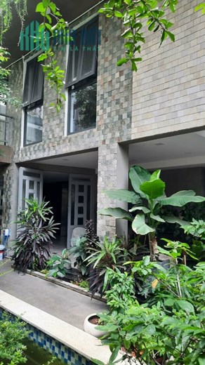 BIỆT THỰ CHÂU ÂU 6 tầng Ở VIỆT NAM có thang máy trong nhà 180m2 Huỳnh Tấn Phát, Quận 7. Bán 25 tỷ