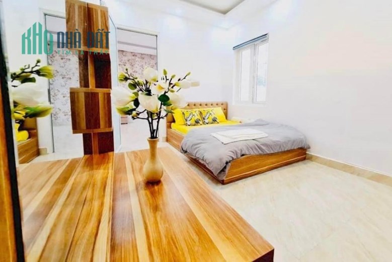 SIÊU PHẨM 3 TẦNG ,100M2,NGANG 5M,Ô TÔ TRONG NHÀ,  GIÁ CỰC RẺ-HUỲNH TẤN PHÁT P,PHÚ THUẬN Q7