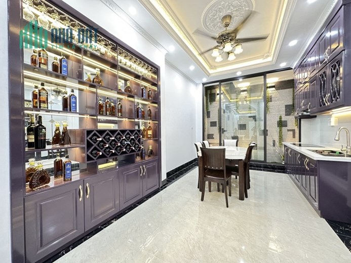 Bán nhà Đường Thịnh quang tặng full nội thất gần ô tô  DT 46m2 x 4 Tầng  MT 3,6m  nhỉnh 5 tỷ.