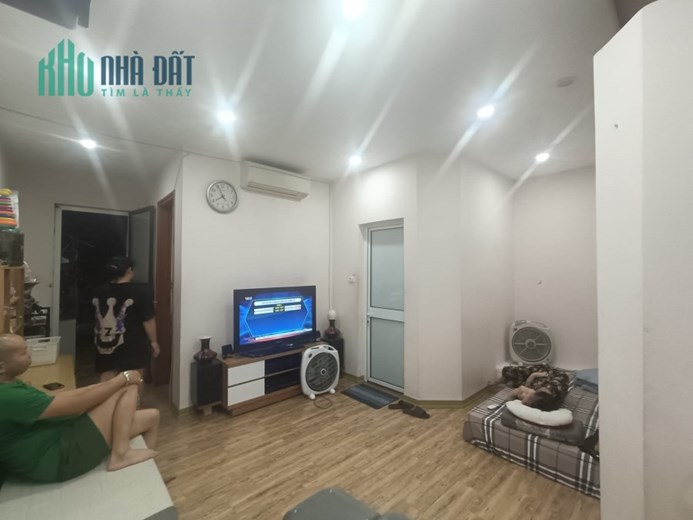 Cần bán căn hộ VP6 Linh Đàm Hoàng Mai - DT 57m² - 2N 1VS giá 1.140 tỷ