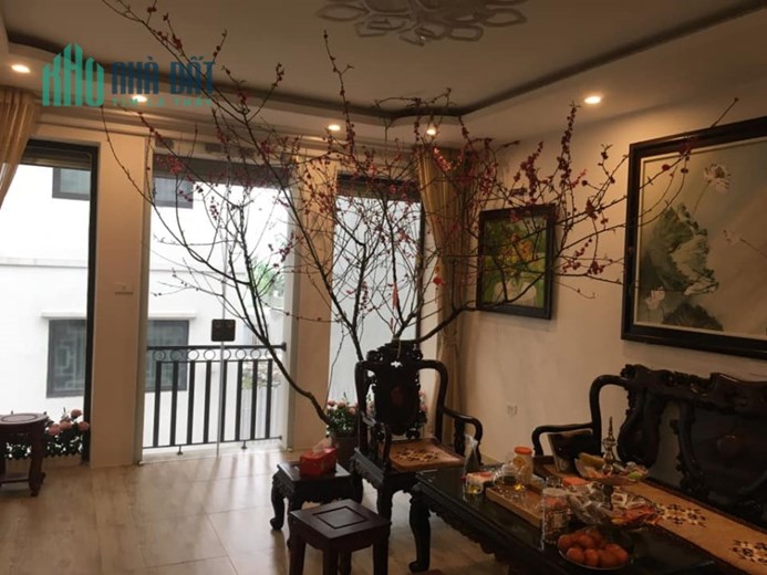 Bán căn nhà 122m2 phố Nghi Tàm, Tây Hồ Gara Ô tô Kinh doanh đa dạng 11.5 Tỷ
