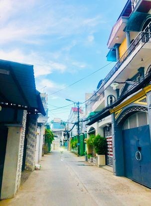 Gấp bán nhà HXH lê quang định,120m2,bình thạnh,4 tầng,10 tỷ hơn,0901248068