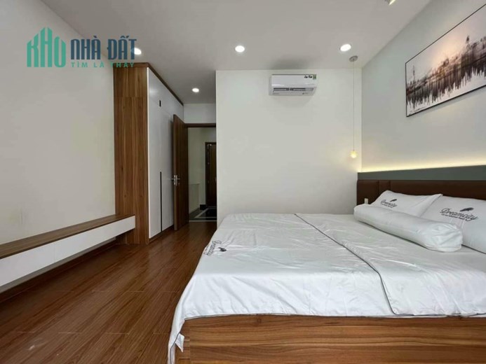 Mặt tiền đường Lý Chính Thắng, Quận 3 45m2, 8 tầng thang máy, kinh doanh, giá 25 tỷ