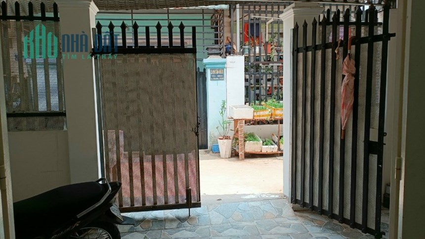 Nhà 1 trệt 1 lầu Phú Hòa, Thủ Dầu Một, Bình Dương. 1.8 tỷ.