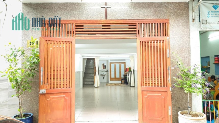 ĐI MỸ NHƯỢNG LẠI NGÔI NHÀ ĐƯỢC PHƯỚC LÀM ĂN THỊNH VƯỢNG, KHU CÔNG GIÁO, GIÁ TỐT 12,5 TỶ, 0908 284