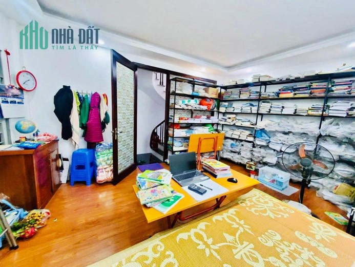 Hiếm! Bán nhà phố Hạ Đình, cạnh cty Rạng Đông, 35m2 x5Tầng, KD giá 3.85 tỷ 0969693855.