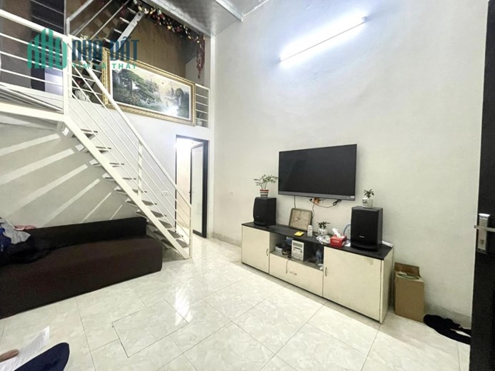 chỉ hơn 2 tỷ sở hữu nhà mặt phố kinh doanh rộng 40m, vỉa hè 5 m.. diện tích 41 m2 
 tại DƯƠNG XÁ,