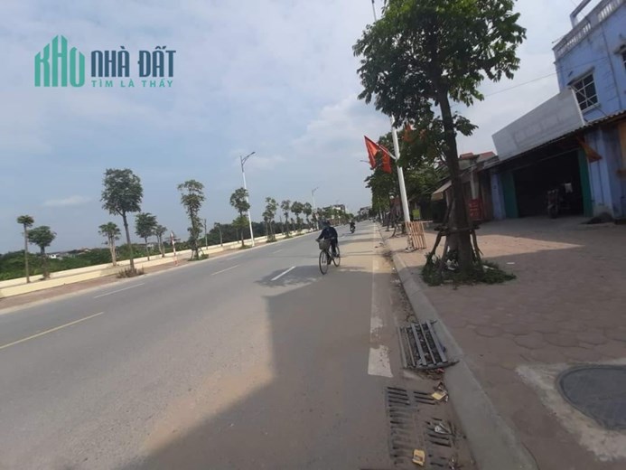chỉ hơn 2 tỷ sở hữu nhà mặt phố kinh doanh rộng 40m, vỉa hè 5 m.. diện tích 41 m2 
 tại DƯƠNG XÁ,