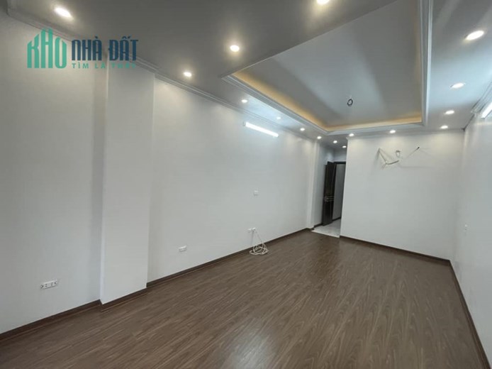 BÁN NHÀ NGÕ PHỐ TẠ QUANG BỬU HBT HN . KHU NHÀ PHÂN LÔ VỈA HÈ Ô TÔ TRÁNH . NHÀ MỚI GIÁ 8,3 TỶ