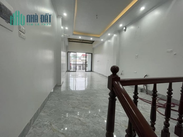 BÁN NHÀ NGÕ PHỐ TẠ QUANG BỬU HBT HN . KHU NHÀ PHÂN LÔ VỈA HÈ Ô TÔ TRÁNH . NHÀ MỚI GIÁ 8,3 TỶ