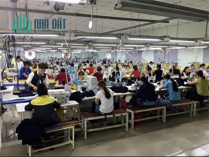 Nhà Máy  Gia Công Hàng Xuất Khẩu Cho thuê toàn bộ nhà xưởng KCN.