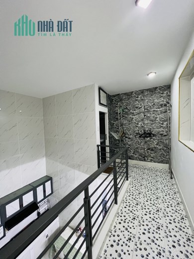 NHÀ ĐẸP ĐIỆN BIÊN PHỦ 61 m2 - TẶNG NỘI THẤT - KIỆT GẦN COOPMART - CHỈ NHỈNH 2 TỶ