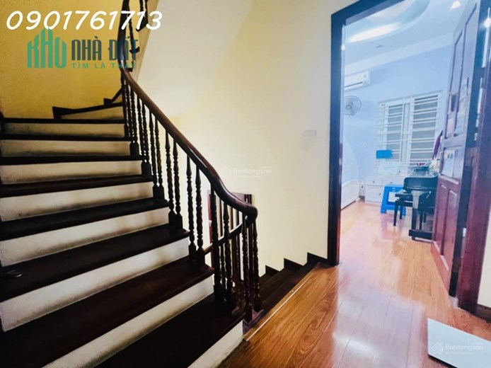 Bán nhà phố Cầu Giấy, ô tô kinh doanhgì cũng đỉnh, 15m ra phố, 60m2m2, hơn 10tỷ.