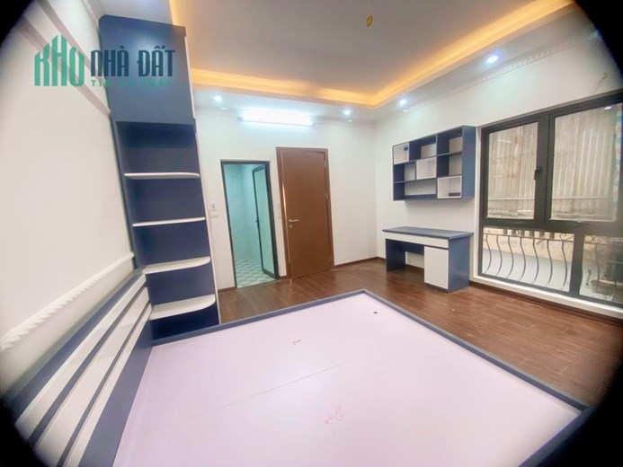 BÁN NHÀ  5 TẦNG 3 PHÒNG NGỦ DT: 35M2  MT:4M + FUN NỘI THẤT XỊN SÒ KHÁCH VỀ Ở LUÔN - GIÁ: 3xx TỶ -