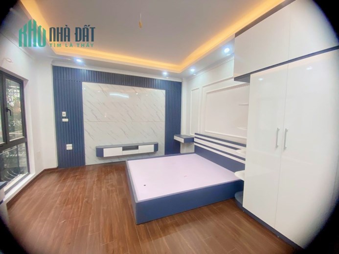 BÁN NHÀ  5 TẦNG 3 PHÒNG NGỦ DT: 35M2  MT:4M + FUN NỘI THẤT XỊN SÒ KHÁCH VỀ Ở LUÔN - GIÁ: 3xx TỶ -