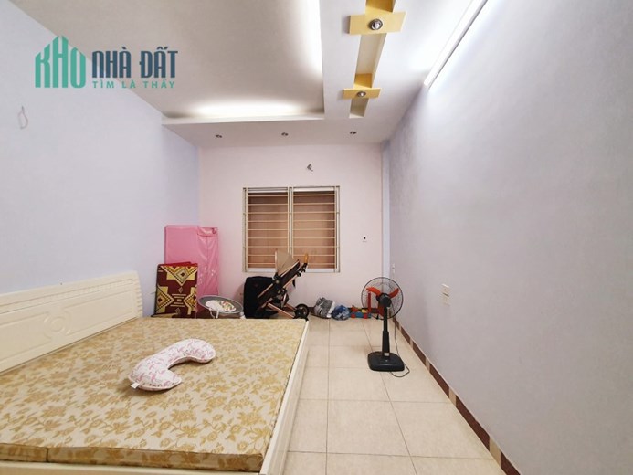 Bán nhà ngõ 175 Lạc Long Quân 66m x 5 tầng, gara ô tô chỉ 9,9 tỷ