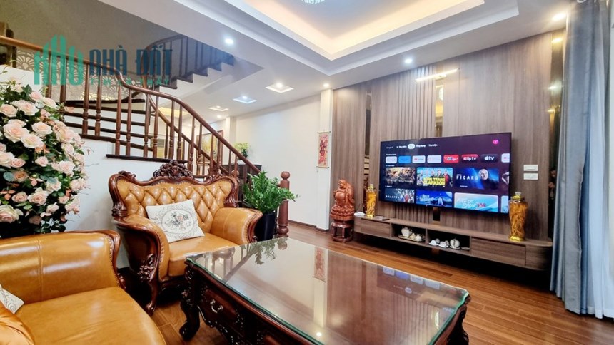 SIÊU PHẨM NHÀ ĐẸP - PHÂN LÔ PHỐ VIP - OTO ĐỖ SÁT CỔNG - TẶNG FULL NỘI THẤT.