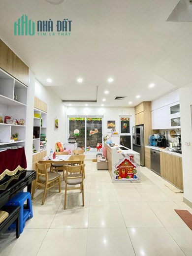 55m Mặt Tiền 5m Giá 5.5 Tỷ Phố Đội Cấn Ba Đình. Nhà Chủ Tự Xây Chắc Chắn. Tặng Full Nội Thất Thiện