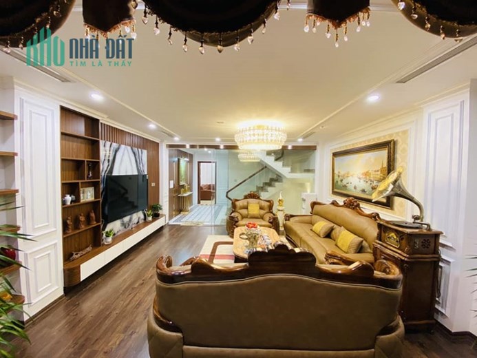 Bán nhà Giải Phóng cực đẹp, Ô tô, 78 m2, 8T, TM, nhĩnh 18 tỷ.