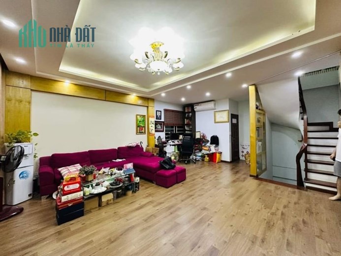38m Mặt Tiền 5m Giá 3.2 Tỷ Phố Thụy Khuê Tây Hồ. Chủ Cần Bán Gấp Để Mua Chung Cư