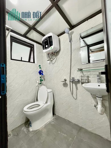 Bán CCMN 7 tầng thang máy 14 phòng kép kín, dòng tiền 70-80tr/tháng tsij Lê Đức Thọ - Phú Mỹ  -mỹ