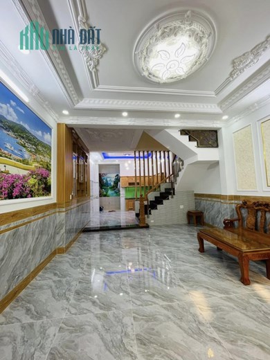 Nhà bán Hẻm ô tô 6m, 62 m2, 4 tầng, đường TCH 8, p TCH Q12, chỉ 5 tỷ 300 triệu