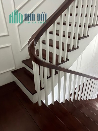 Nhà Trung Tâm Đống Đa – Lô Góc – Ngõ Nông – 30m2 3Tỷ