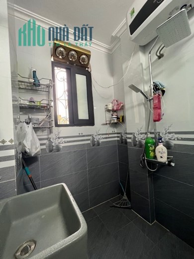 Nhà Trung Tâm Đống Đa – Lô Góc – Ngõ Nông – 30m2 3Tỷ