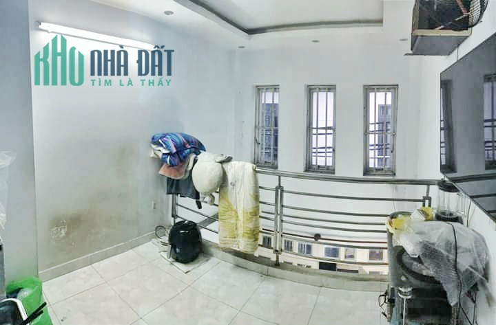 HẼM XE HƠI TỚI NHÀ QUẬN 4, CÁCH MĂT TIỀN 5M, 5 TẦNG, 6PN, CHỈ HƠN 5,5 TỶ