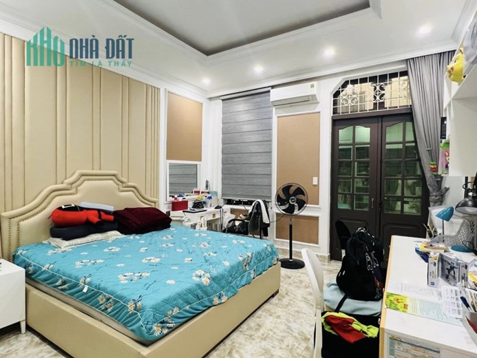 BÁN NHÀ QUỐC TỬ GIÁM, ĐỐNG ĐA, Ô TÔ TRÁNH, LÔ GÓC, 45M2 5 TẦNG, GIÁ 6 TỶ