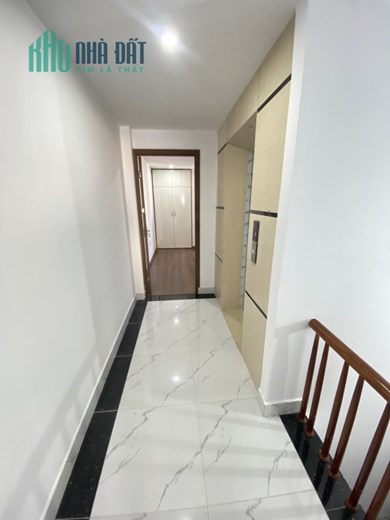 HIẾM CHDV CẦU GIẤY 14P KHÉP KÍN 55M 8T GIÁ CHỈ 10 TỶ 9