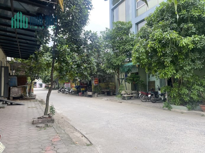 CẮT LỖ ĐẤT DỊCH VỤ TỔ 5 TT QUANG MINH, 58m2, 2.05 tỷ, đường 12m