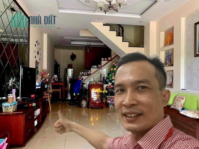GIẢM 1.5 Tỷ CÒN 6.5 Tỷ Bán gấp đường 26 sau lưng Gigamail, HXH,SHR,4 Tầng,60m2, ngang 4.5m