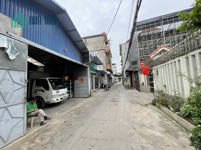 BÁN ĐẤT TỔ 4 – TT QUANG MINH, TRỤC KINH DOANH 100M2 GIÁ 32.5TR/M2