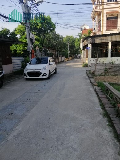 BÁN ĐẤT TỔ 4 – TT QUANG MINH, TRỤC KINH DOANH 100M2 GIÁ 32.5TR/M2