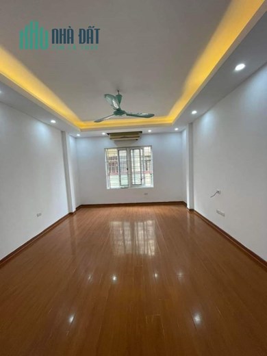 BÁN GẤP NHÀ -TAM TRINH -HOÀNG MAI 36m2 × 4 Tầng × giá 3,05tỷ.ô tô đỗ cổng.