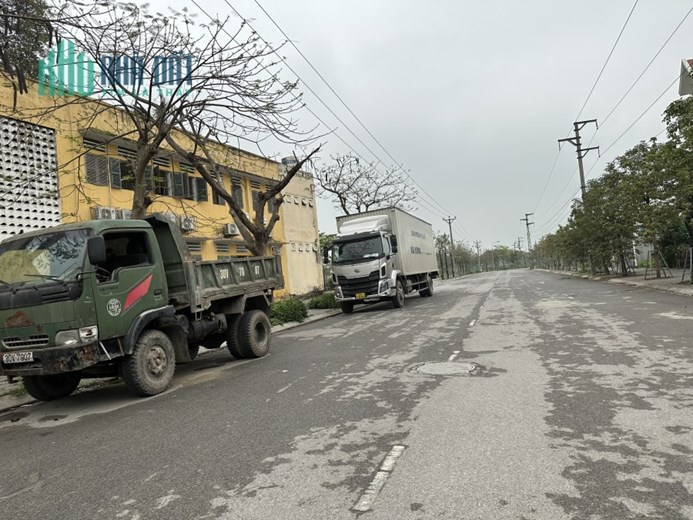 ĐƯỜNG TRƯỚC 30M, SAU 10M, SẴN NHÀ, KINH DOANH LUÔN ĐƯỢC, NGUYÊN KHÊ ĐÔNG ANH