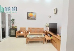 Bán nhà Văn Hương – Đông Đa ngay hôm nay. Phân lô 40m2, nhỉnh 5 tỷ, đẹp vào ở luôn.