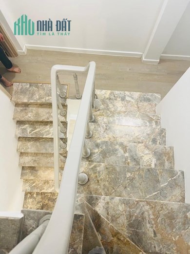 3 THOÁNG LẠC LONG QUÂN 60M x 5T, GA RA, KINH DOANH ĐỈNH GIÁ HƠN 8 TỶ
-	Cách mặt phố chỉ vài bước