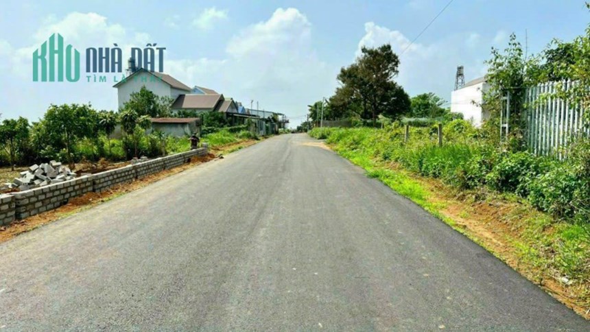 Ngộp Oxi 300m2 thổ cư , 260tr sổ sẵn công chứng ngay