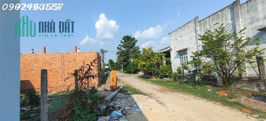 Mua Nhà Trọn Gói với 820 Triệu - Không Thể Tin Nổi!