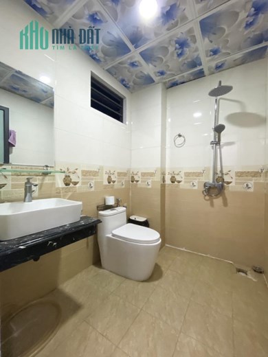 Bán Nhà Văn Phú 3.75  tỷ Hà Đông . Dt 32m .Mt 3,5m . 5 tầng . Tặng full nội thất .Nhà Đẹp Mới Tinh