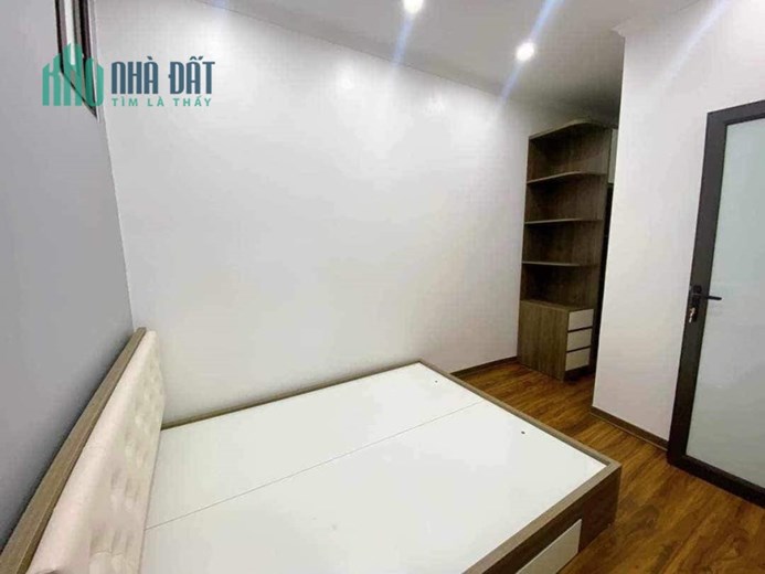 Bán nhà phố Quan Nhân-Thanh Xuân, 4tầng, đủ nội thất,hơn 2tỷ.Lh 0332594354