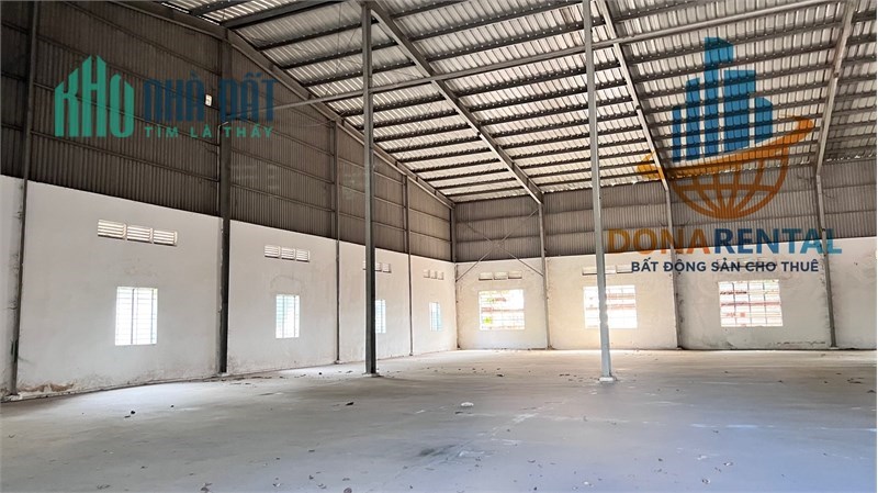 nhà xưởng KCN Bàu Xéo, diện tích nhỏ. pccc vách tường. khuôn viên SD chung. bàn giao ngay